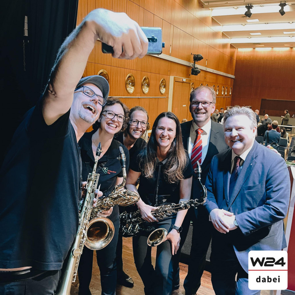 Michael Ludwig, Dietmar Baurecht und der G'mischte Sax machen ein Selfie